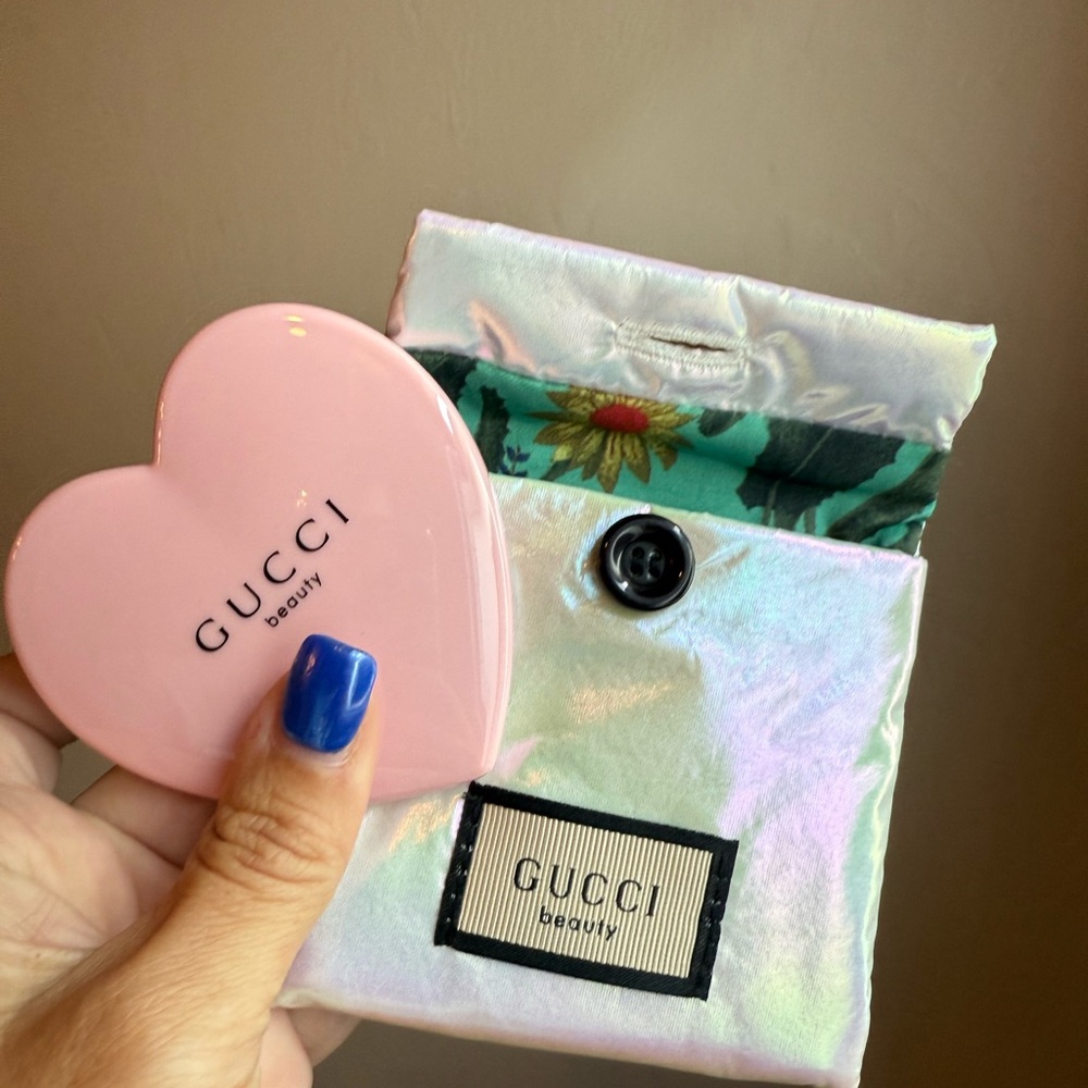 Gucci Pink Heart Mirror with Pouch